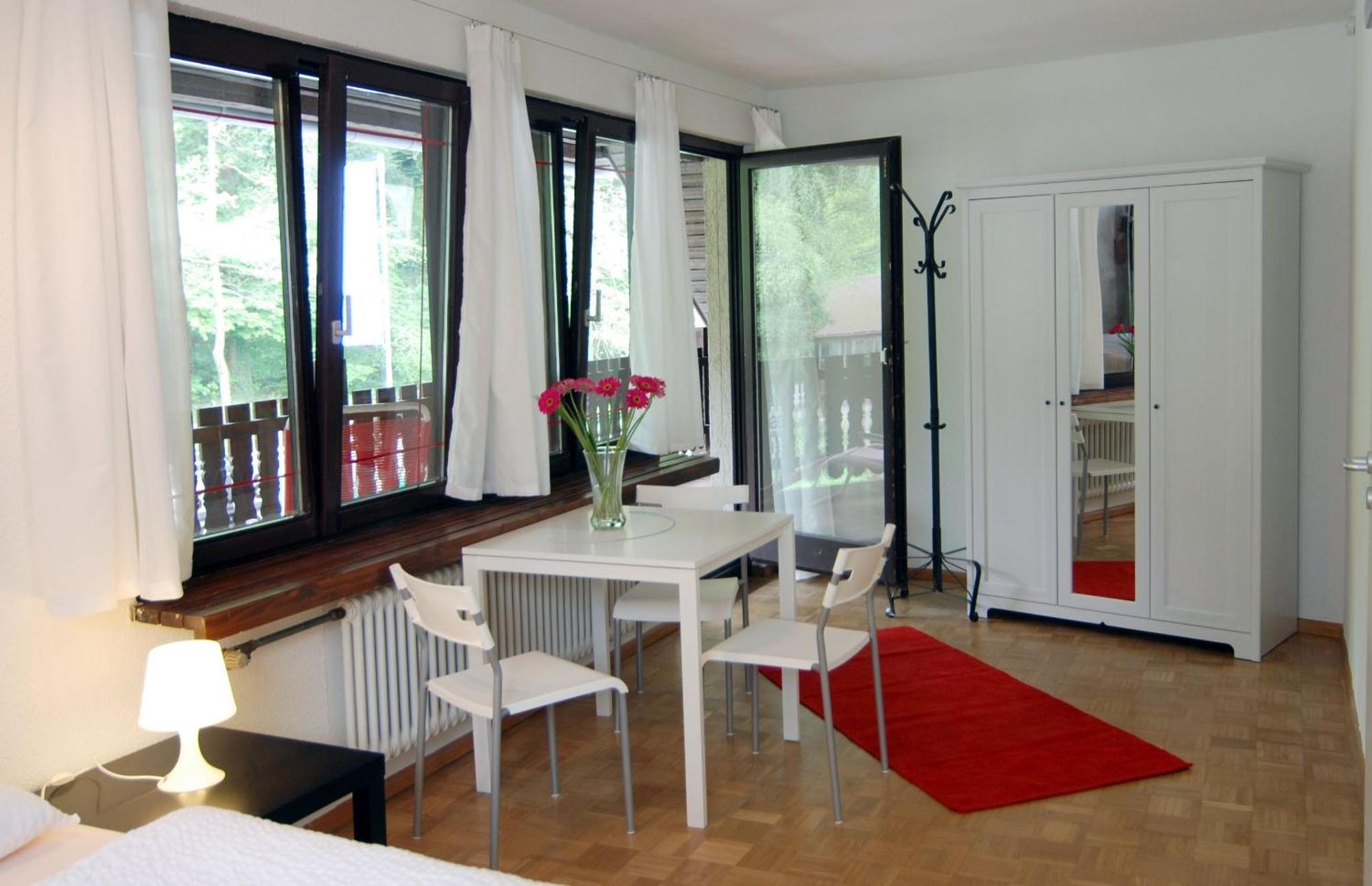Hostel Waldblick Freiburg Bagian luar foto